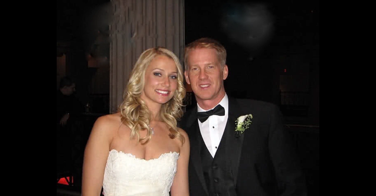 lynsi hughes wedding photo with husband Gregg Hughes, 2008 ceremony